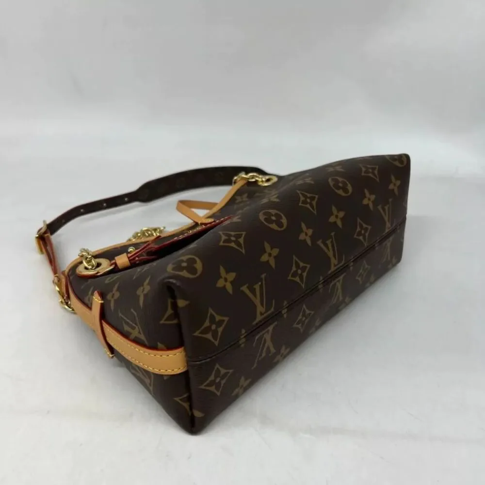 Louis Vuitton Women Pre-Loved Bag Brand New Condition